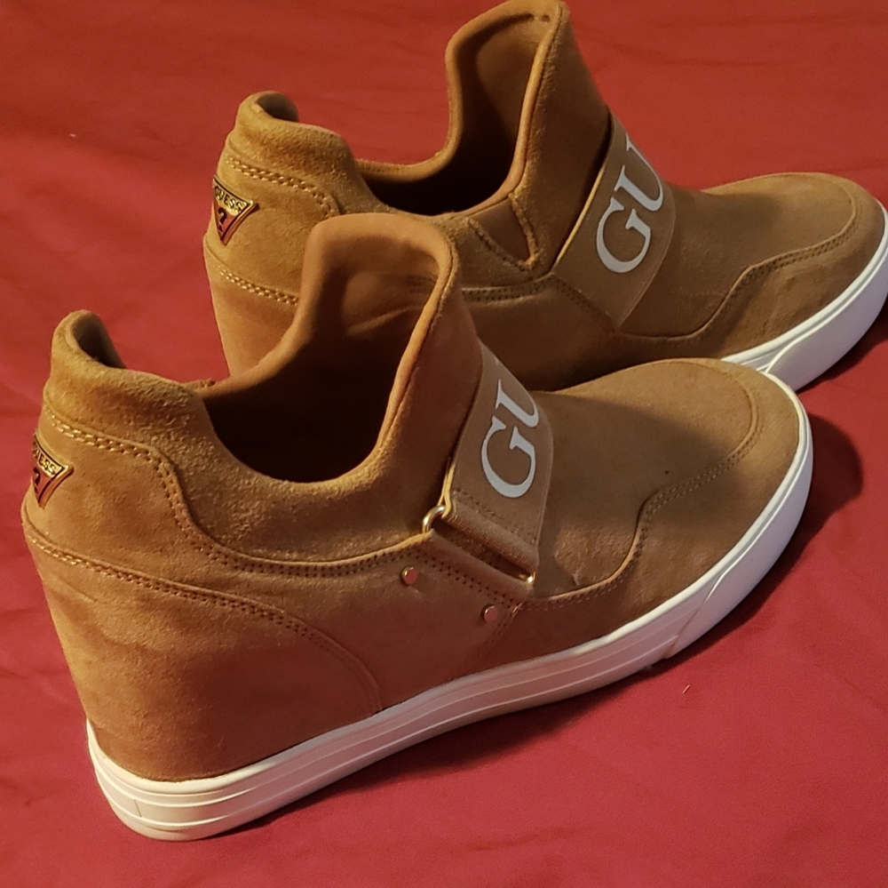 Women's Guess Wedged Sneakers size 11